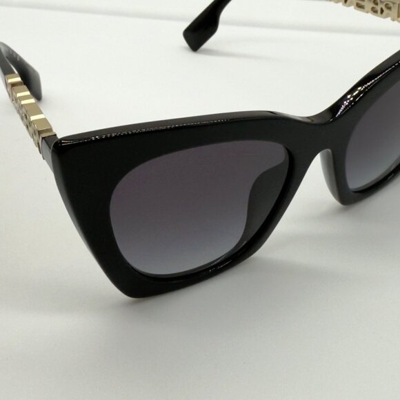 Burberry BE4372U 30018G Marianne Sunglasses Black Grey Gradient 52mm **READ** - Picture 14 of 14